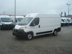 Colore esterno (weiss (pastell Gebraucht 2022 Fiat Ducato Van | 19.992 € (Superpreis)