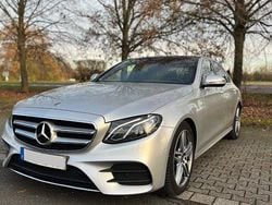 Silber Gebraucht 2017 Mercedes E220 AMG line Limousine | 22.990 € (Guter Preis)