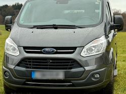 Grau Gebraucht 2017 Ford Tourneo Van / Kleinbus | 16.000 €