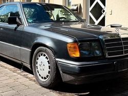Gebraucht 1990 Mercedes E300 Coupé | 2.700 €