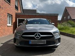 Grau Gebraucht 2019 Mercedes A180 Limousine | 21.500 € (Fairer Preis)