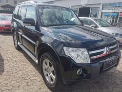 Schwarz Gebraucht 2007 Mitsubishi Pajero Intense SUV | 10.990 € (Fairer Preis)