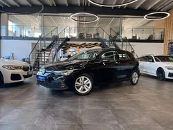 Schwarz Gebraucht 2020 VW Golf VIII Life Limousine | 17.399 € (Teuer)