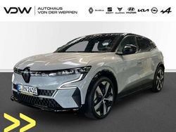 Rafal grau mit schwarzem dach Gebraucht 2024 Renault Mégane Techno Limousine | 39.980 € (Teuer)