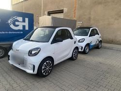 Weiß Gebraucht 2022 Smart ForTwo Coupé Kleinwagen | 9.499 € (Guter Preis)