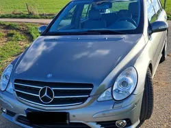 Grau Gebraucht 2009 Mercedes R350 Van / Kleinbus | 9.750 € (Teuer)