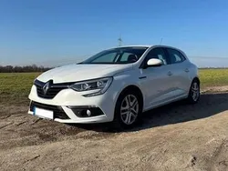 Weiß Gebraucht 2017 Renault Mégane IV Limousine | 6.900 € (Guter Preis)