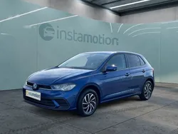 Blau Gebraucht 2024 VW Polo Life Limousine | 22.280 € (Fairer Preis)