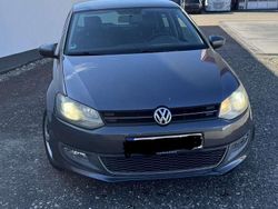 Grau Gebraucht 2010 VW Polo Highline Limousine | 3.950 €