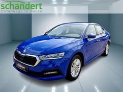 Energyblau (blau) Gebraucht 2022 Skoda Octavia Ambition Limousine | 20.770 € (Guter Preis)
