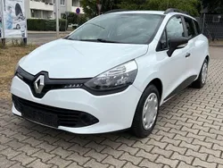 Weiß Gebraucht 2016 Renault Clio IV Life Limousine | 4.950 € (Guter Preis)