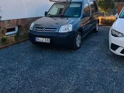 Grau Gebraucht 2009 Citroën Berlingo Van / Kleinbus | 4.150 € (Fairer Preis)