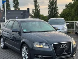 Grau Gebraucht 2011 Audi A3 Sportback Ambition Kleinwagen | 5.999 € (Fairer Preis)