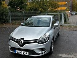 Silber Gebraucht 2017 Renault Clio IV Life Limousine | 6.600 € (Fairer Preis)