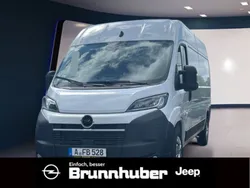 Cassablanca weiß Gebraucht 2024 Opel Movano Van | 38.990 € (Teuer)