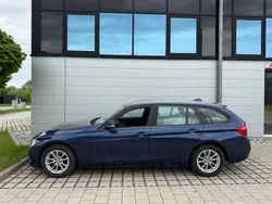 Blau Gebraucht 2018 BMW 320 Kombi | 18.999 € (Fairer Preis)