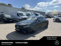 Lack kosmosschwarz (metallic) Gebraucht 2024 Mercedes A220 AMG Limousine | 38.859 € (Etwas zu teuer)