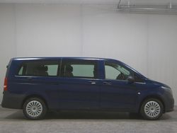 Blau Gebraucht 2023 Mercedes Vito Van | 30.980 € (Guter Preis)