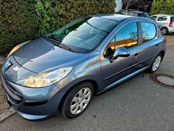 Grau Gebraucht 2008 Peugeot 207 Tendance Limousine | 3.799 € (Fairer Preis)