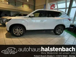 Weiss Gebraucht 2024 Ssangyong Rexton Sapphire SUV | 44.990 € (Fairer Preis)
