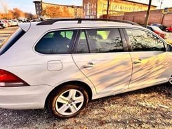 Silber Gebraucht 2010 VW Golf VI Comfortline Kleinwagen | 3.000 € (Guter Preis)