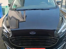 Schwarz Gebraucht 2019 Ford S-MAX S Van / Kleinbus | 19.500 € (Fairer Preis)
