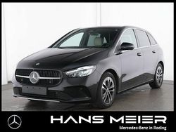 Schwarz Gebraucht 2024 Mercedes 250 Progressive Limousine | 34.850 € (Fairer Preis)