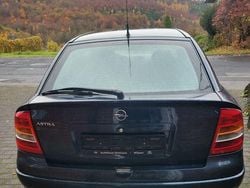 Blau Gebraucht 2003 Opel Astra Limousine | 950 € (Fairer Preis)