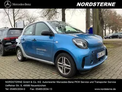 Blau Gebraucht 2020 Smart ForFour Electric Drive Passion Limousine | 12.888 €