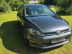 Grau Gebraucht 2017 VW Golf VII Allstar Kombi | 7.850 € (Teuer)