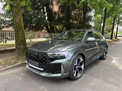 Grau Neu 2025 Audi RS Q8 Performance SUV | 148.750 € (Superpreis)