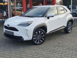 Weiß Gebraucht 2024 Toyota Yaris Hybrid Team | 29.160 €