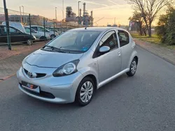 Silber Gebraucht 2006 Toyota Aygo Cool Kleinwagen | 2.790 € (Fairer Preis)