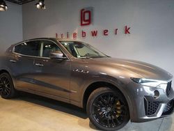 Grigio maratea Gebraucht 2019 Maserati Levante SUV | 46.941 € (Guter Preis)