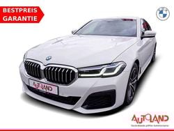 Mineralweissmet. (metallic) Gebraucht 2023 BMW 530 M Sport Limousine | 41.890 € (Guter Preis)