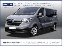 Grau Gebraucht 2022 Renault Trafic Van | 30.488 € (Guter Preis)