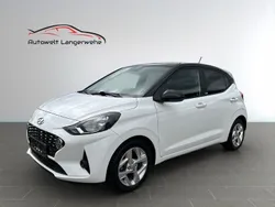 Weiß Gebraucht 2020 Hyundai i10 Intro Edition Kleinwagen | 12.799 € (Fairer Preis)