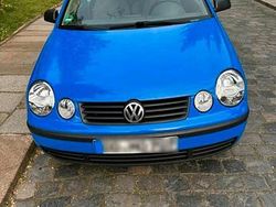 Blau Gebraucht 2004 VW Polo Kleinwagen | 1.500 €