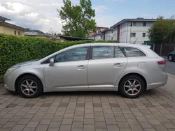 Silber Gebraucht 2009 Toyota Avensis Kombi | 5.200 €