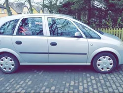 Silber Gebraucht 2004 Opel Meriva Van / Kleinbus | 1.950 € (Etwas zu teuer)