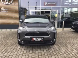 Grau Neu 2025 Toyota Yaris Cross SUV | 30.890 €