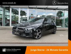 Schwarz Gebraucht 2020 Mercedes A180 Business Limousine | 24.470 € (Fairer Preis)
