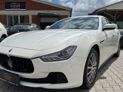Weiß Gebraucht 2017 Maserati Ghibli Coupé | 20.999 € (Fairer Preis)
