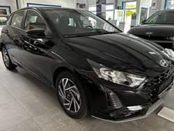 Schwarz Neu 2025 Hyundai i20 Trend Limousine | 20.018 € (Guter Preis)
