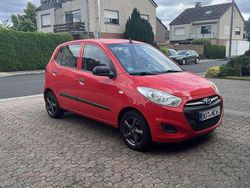 Rot Gebraucht 2012 Hyundai i10 Kleinwagen | 3.700 € (Fairer Preis)