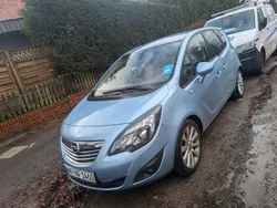 Blau Gebraucht 2013 Opel Meriva Edition Van / Kleinbus | 4.900 € (Guter Preis)