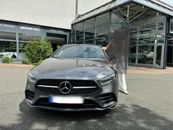 Grau Gebraucht 2020 Mercedes A250 AMG line Limousine | 25.200 €