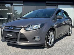 Braun Gebraucht 2012 Ford Focus Champions Edition Limousine | 6.490 € (Fairer Preis)