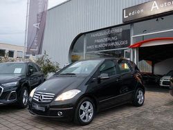 Schwarz Gebraucht 2011 Mercedes A180 Kleinwagen | 9.800 € (Teuer)