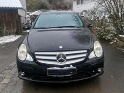Schwarz Gebraucht 2008 Mercedes R320 Van / Kleinbus | 3.950 € (Superpreis)
